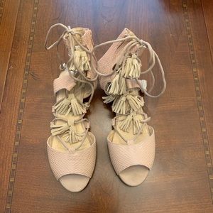 Joyfolie Imogen Sandals in Nude Pink, Youth sz 5